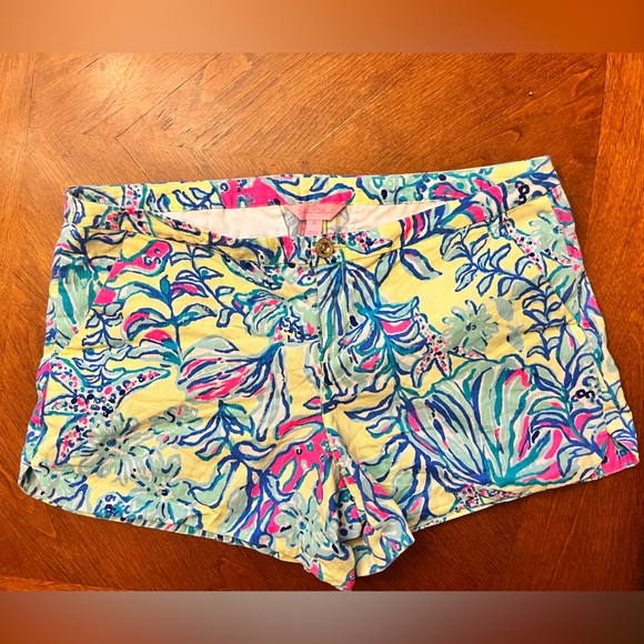 Lilly Pulitzer shorts “swim up lemon drop” - Picture 1 of 5